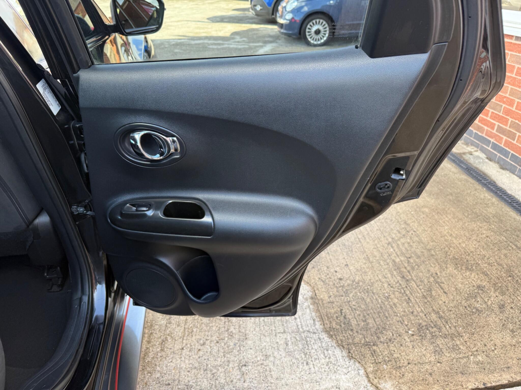 Nissan Juke view 27
