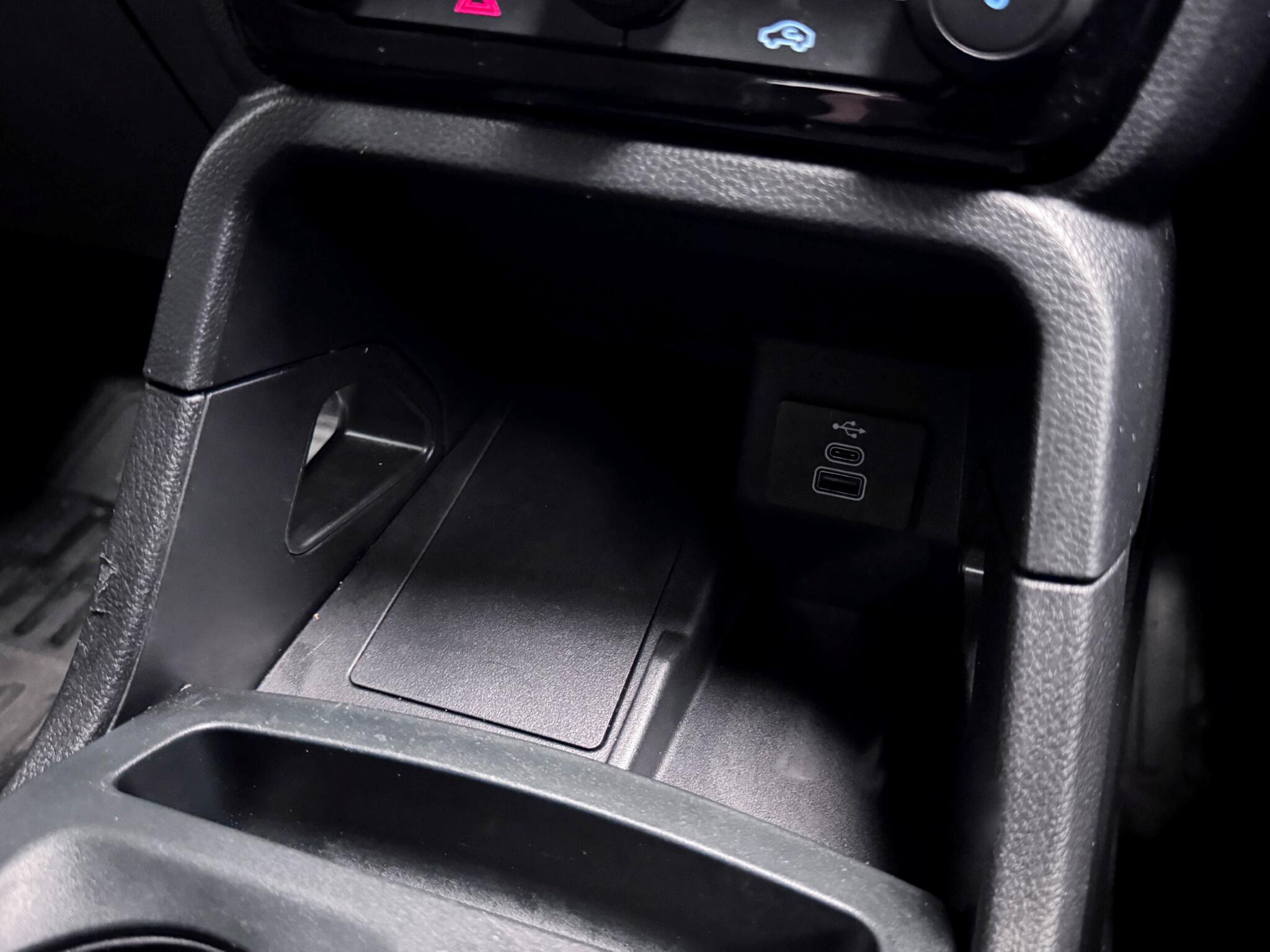 Ford Ranger view 35