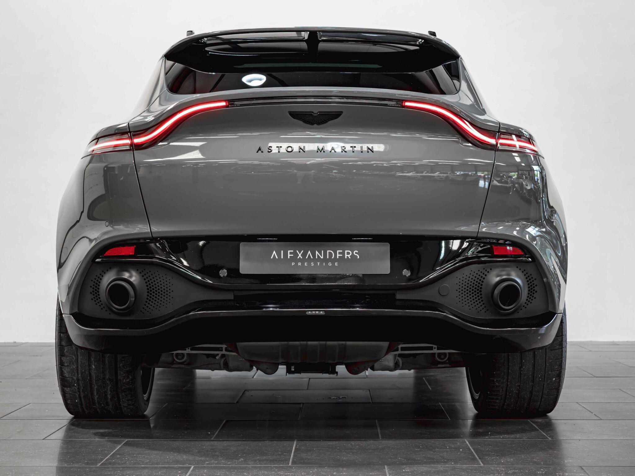 Aston Martin DBX view 11