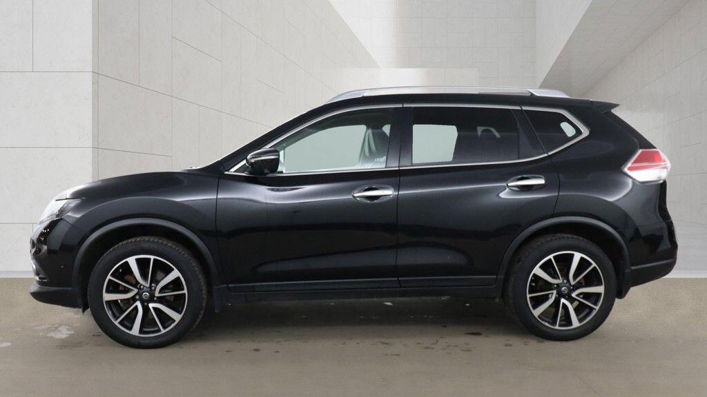 Nissan X-Trail view 9