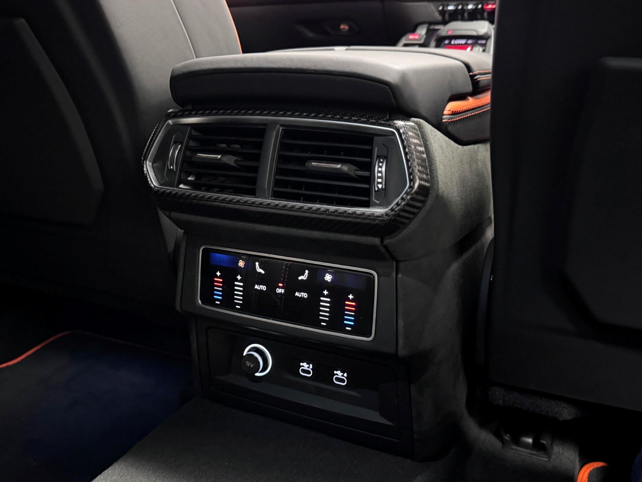 Lamborghini Urus view 23