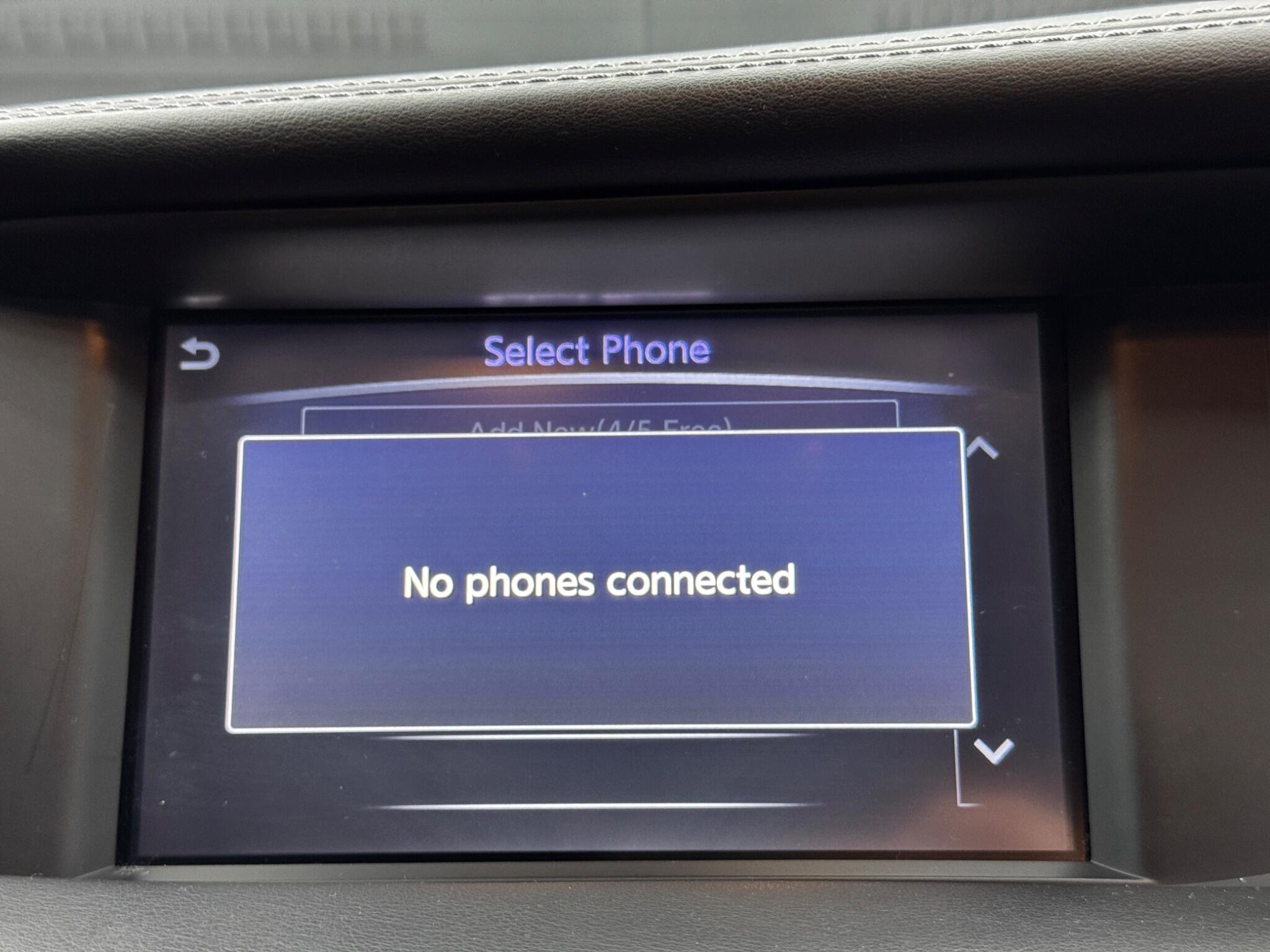 Infiniti Q30 view 32