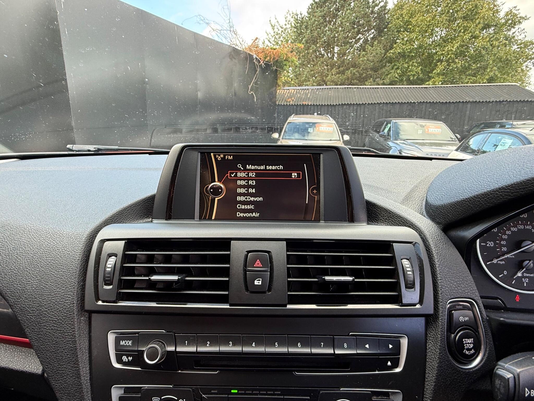BMW 1 Series view 32