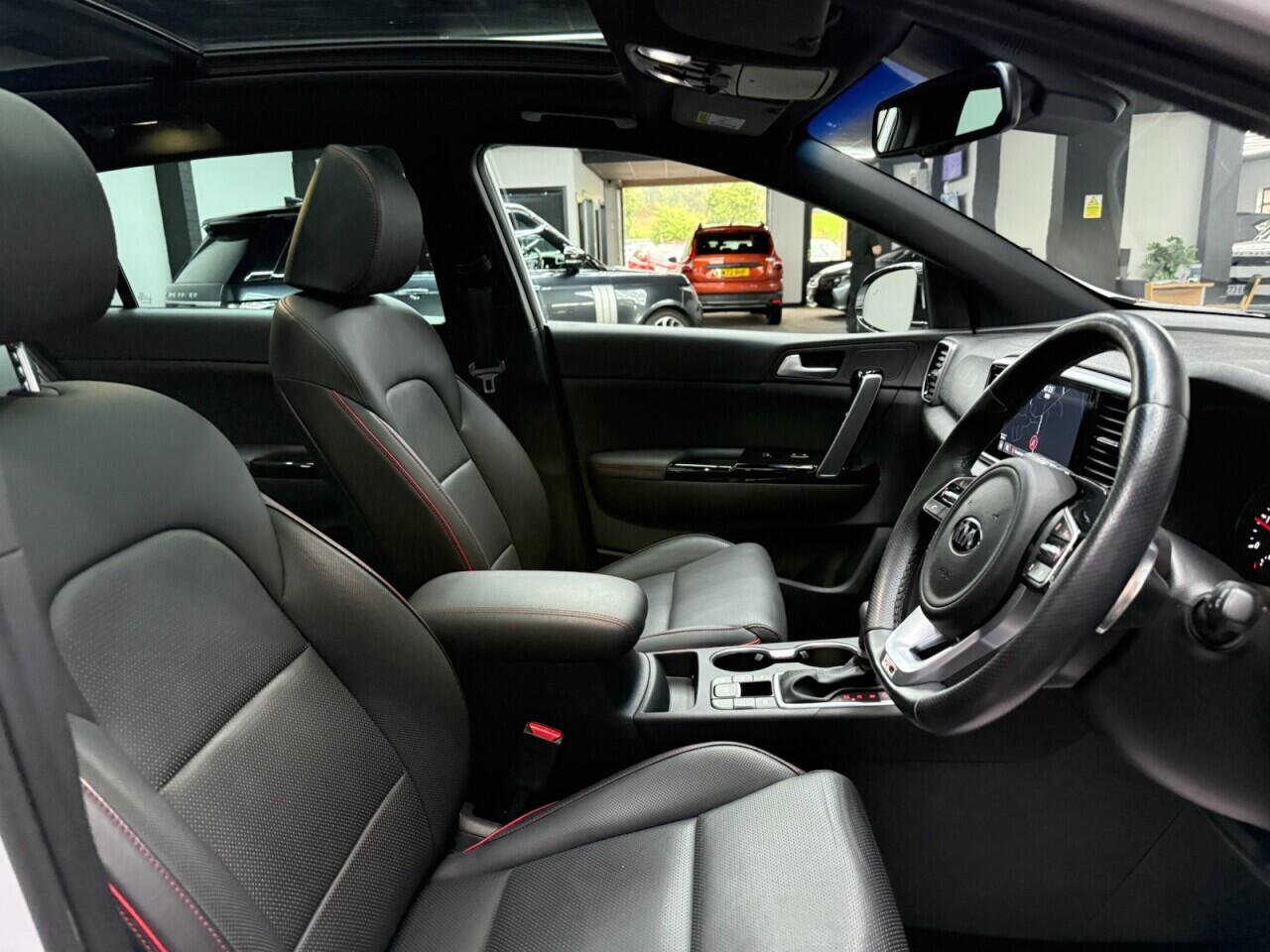Kia Sportage view 34