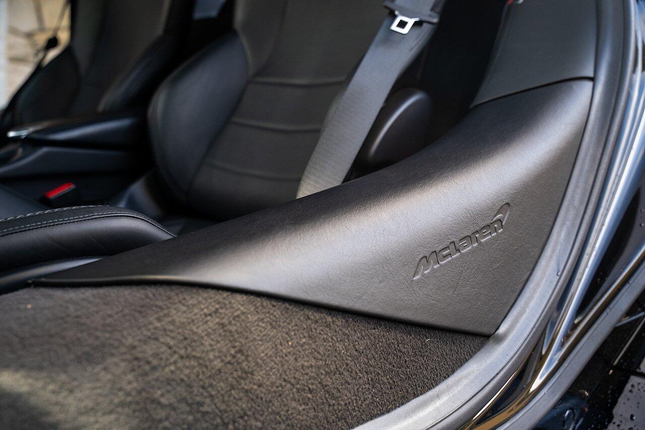McLaren GT view 79