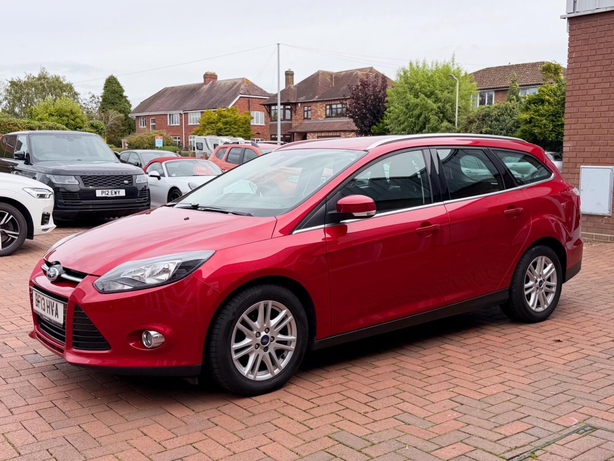 Ford Focus view 34
