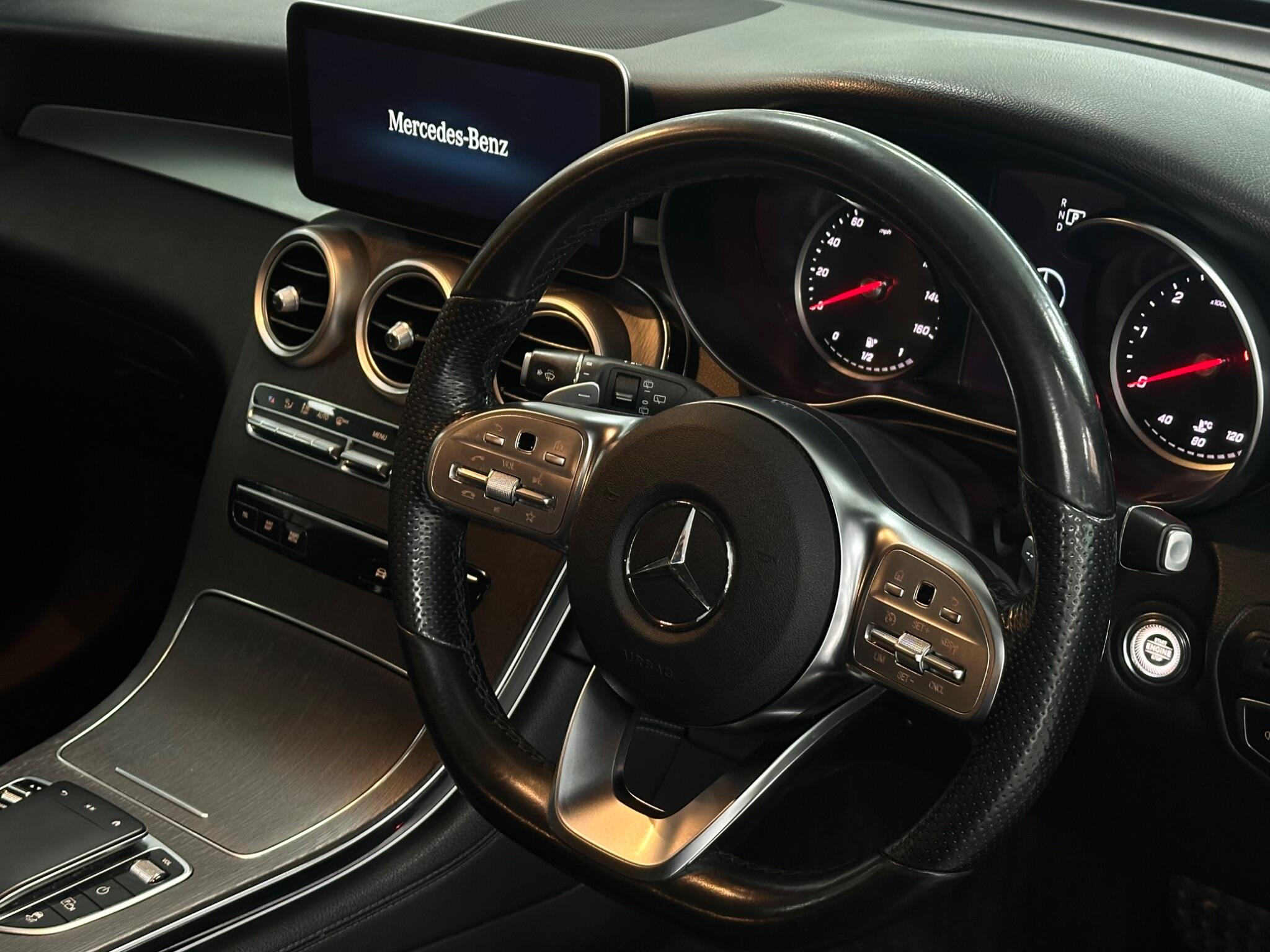 Mercedes-Benz GLC view 16