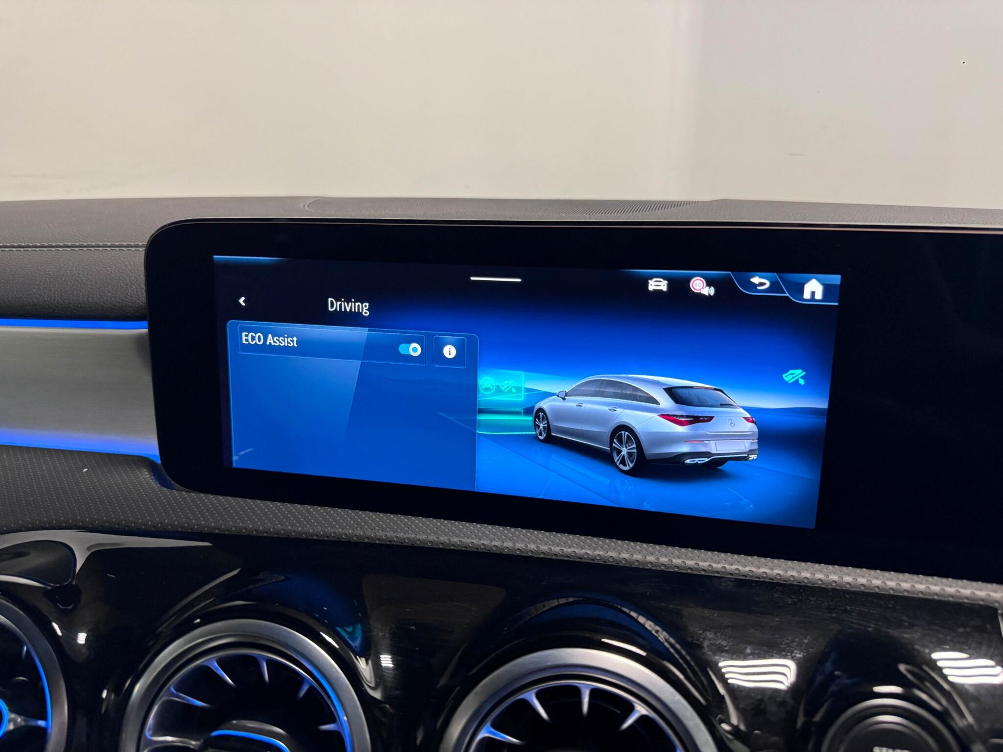Mercedes-Benz Cla view 53