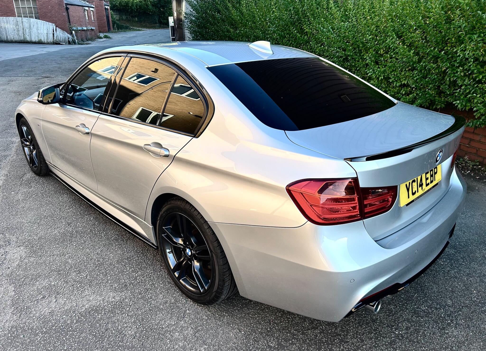 BMW 3 Series view 6