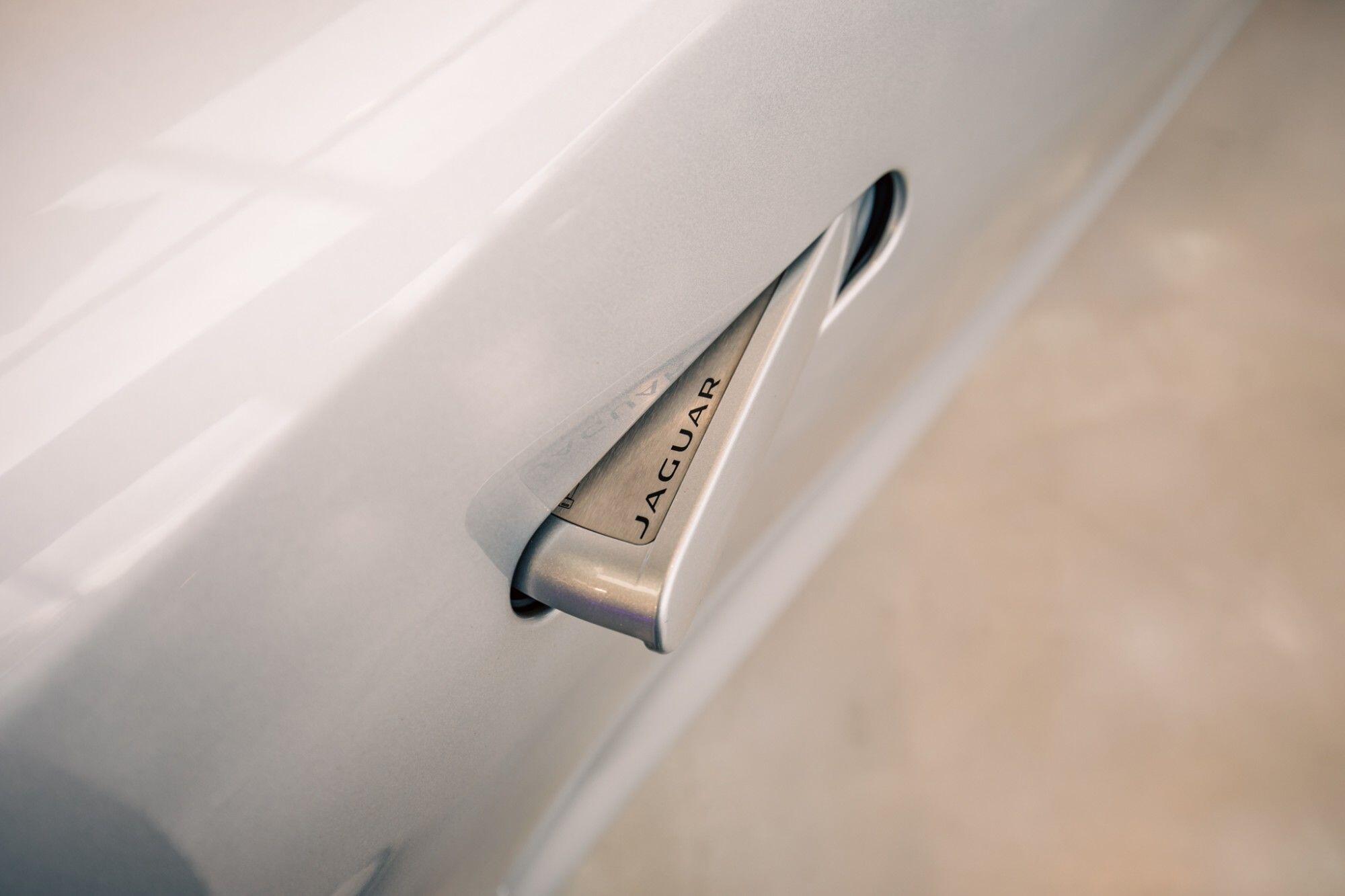Jaguar F-Type view 8