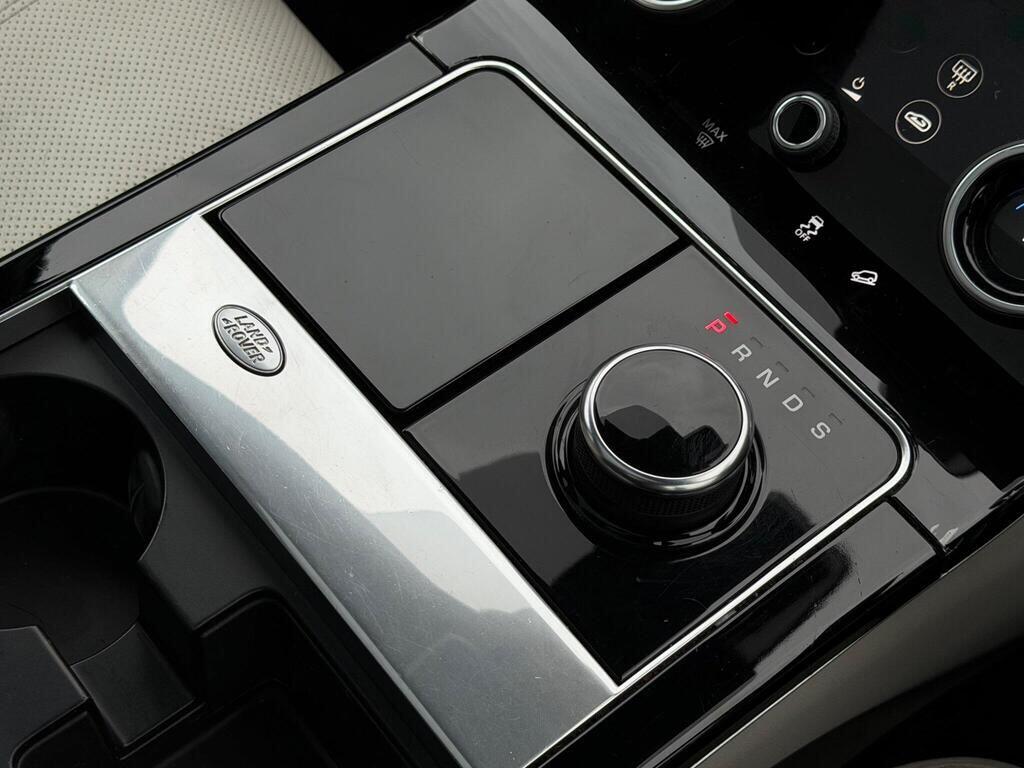 Land Rover Range Rover Velar view 43