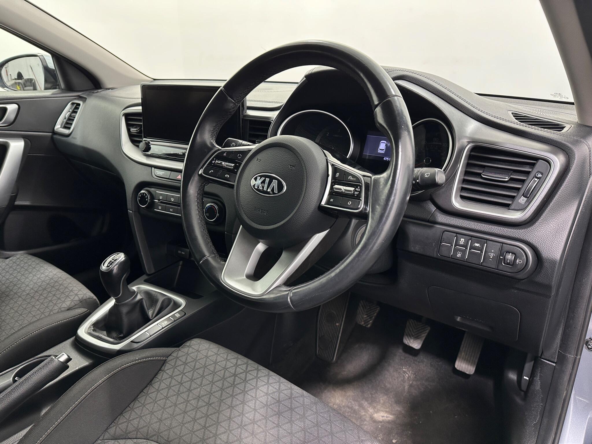 Kia Ceed view 11