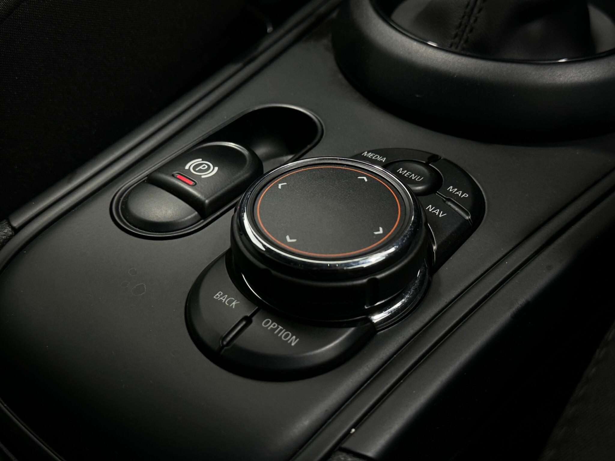 Mini Countryman view 20