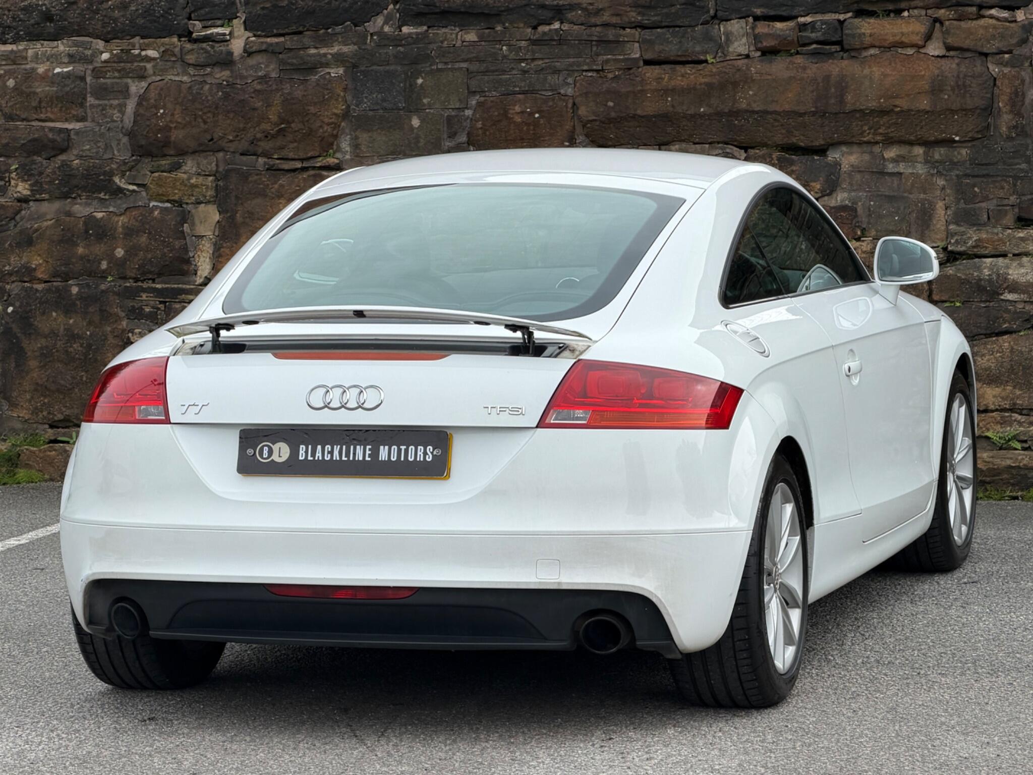 Audi TT view 7