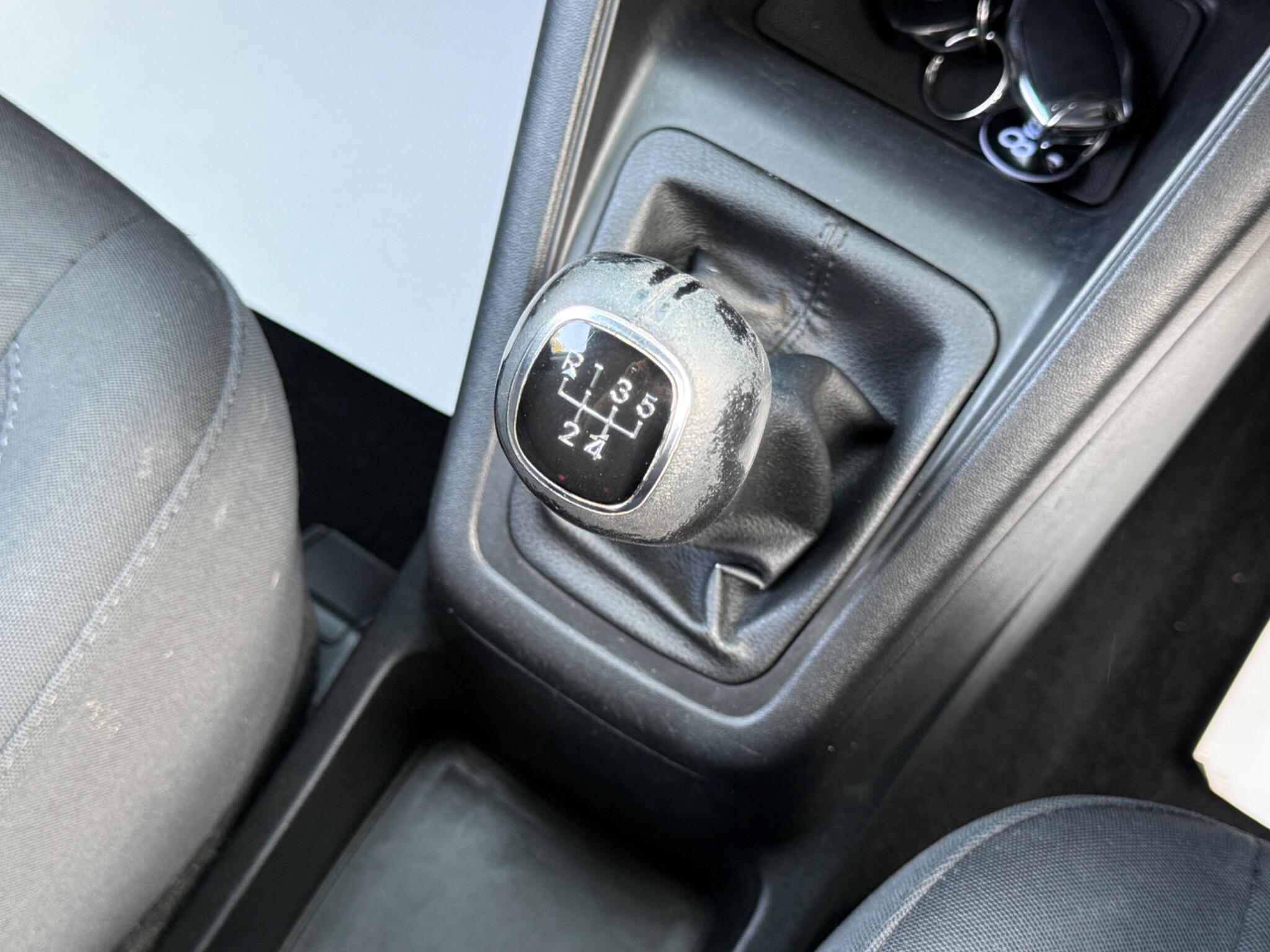 Hyundai ix20 - Image 61