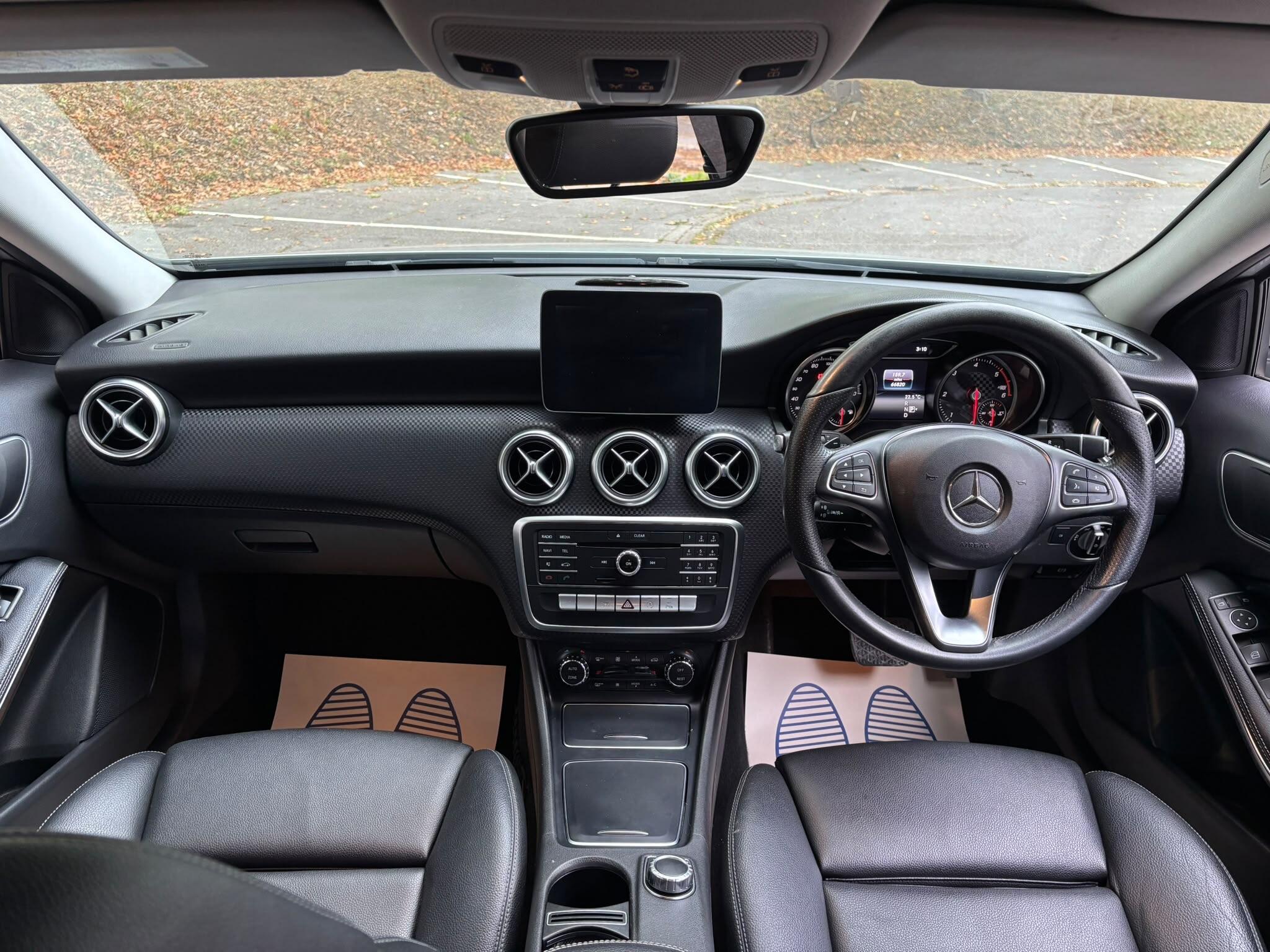 Mercedes-Benz A-Class view 21