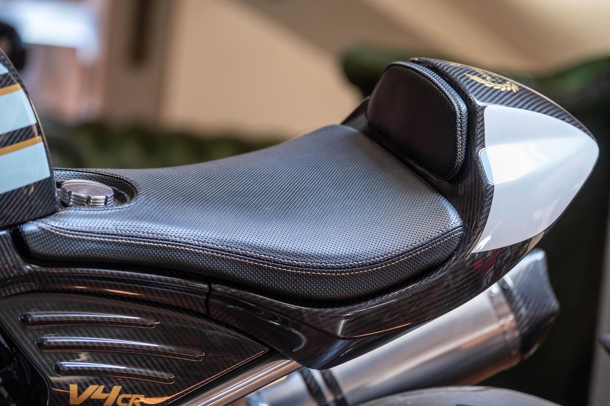 Norton V4 CR view 20