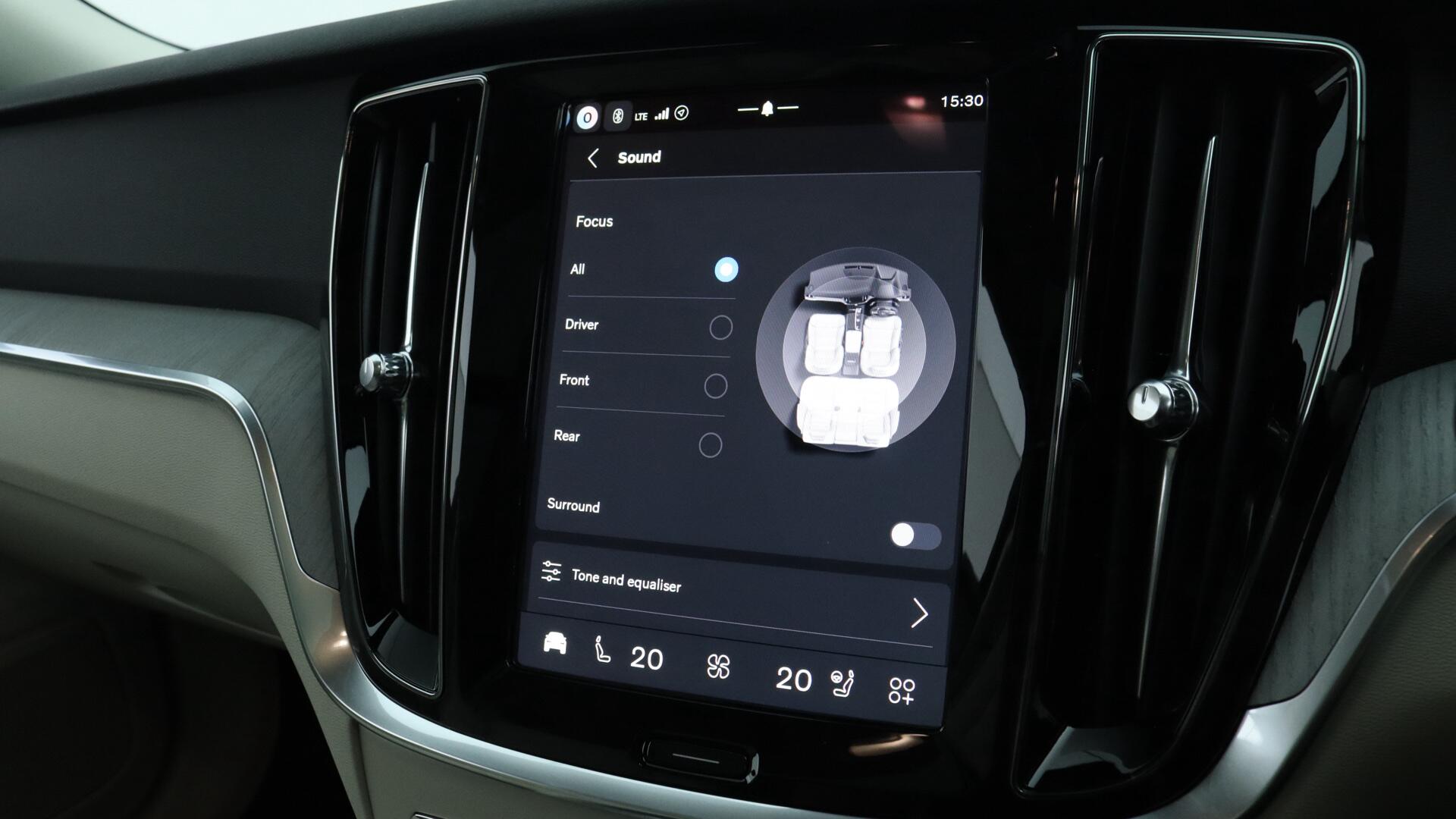 Volvo V60 view 40