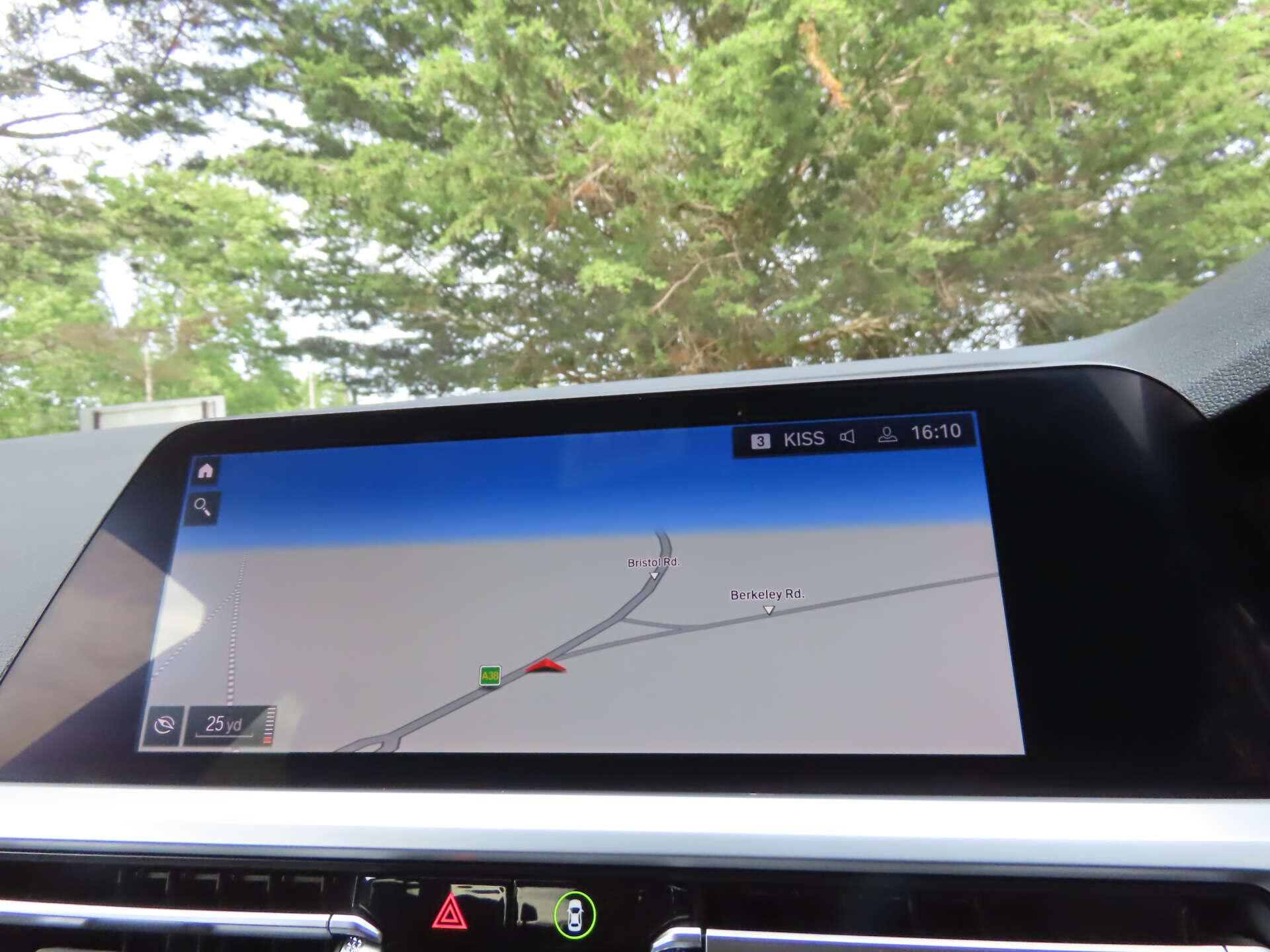 BMW 3 Series view 10