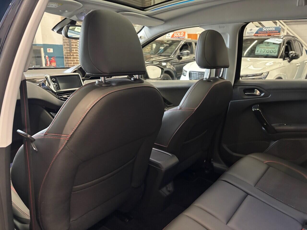 Peugeot 2008 view 22