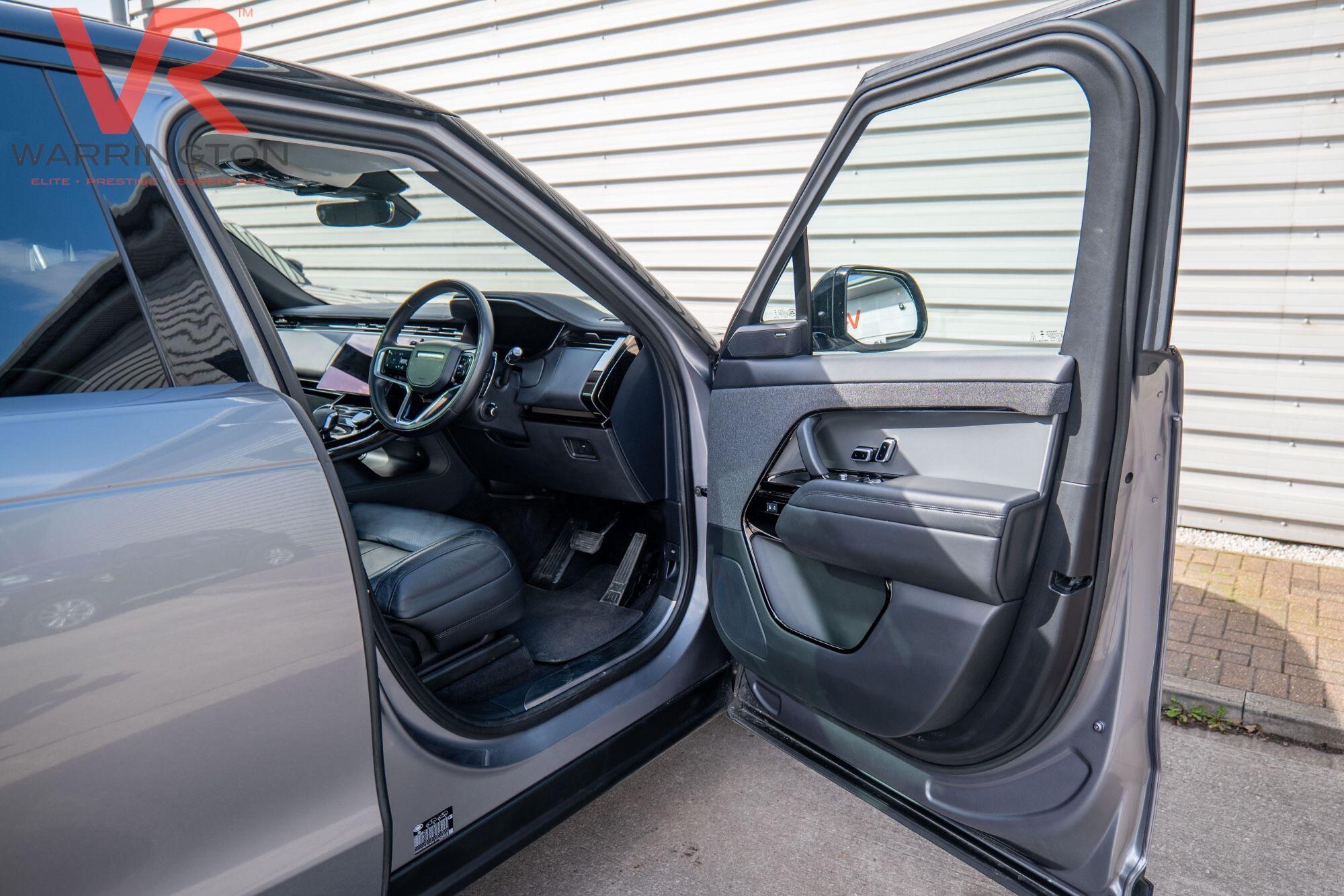 Land Rover Range Rover Sport view 19