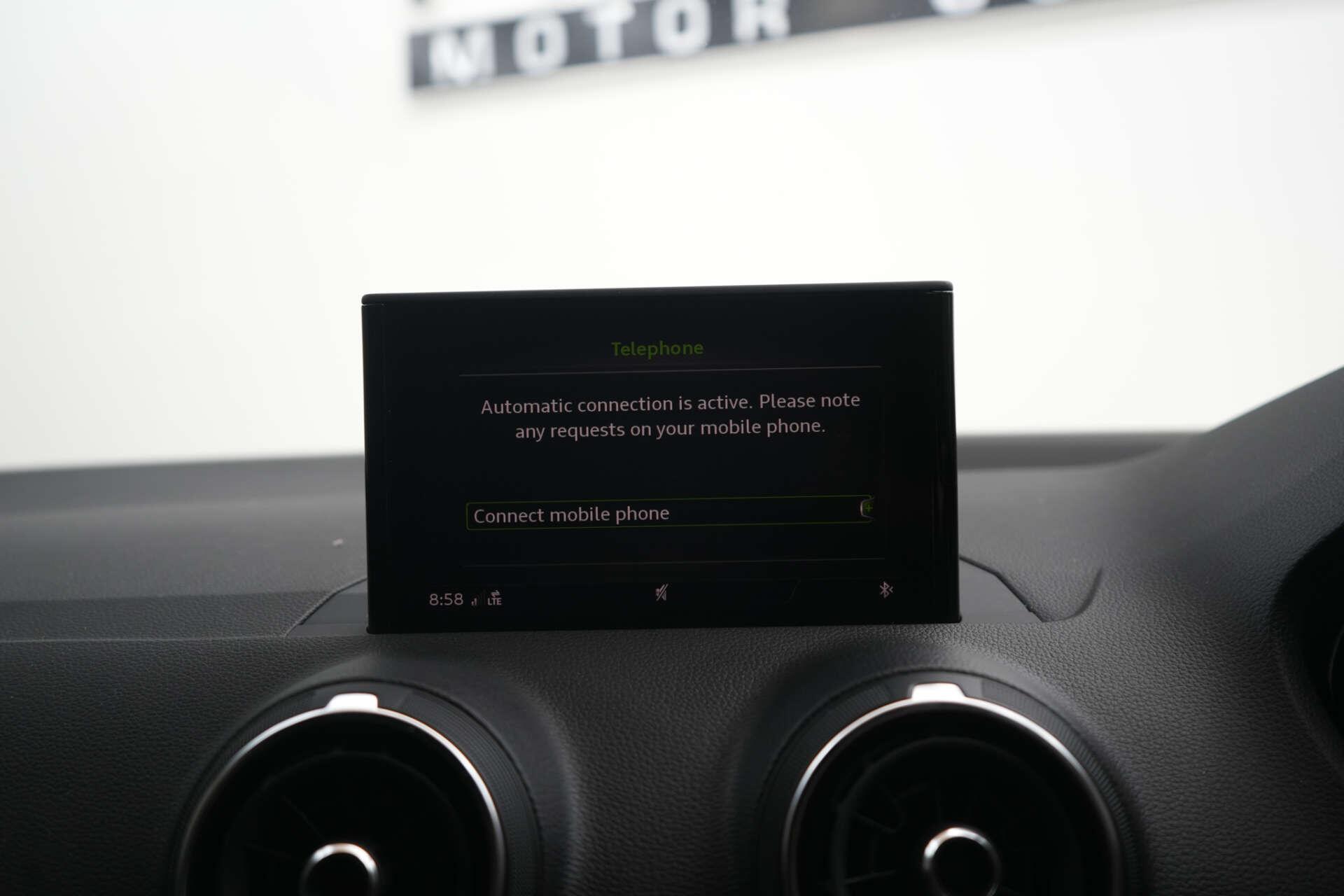 Audi Q2 view 30
