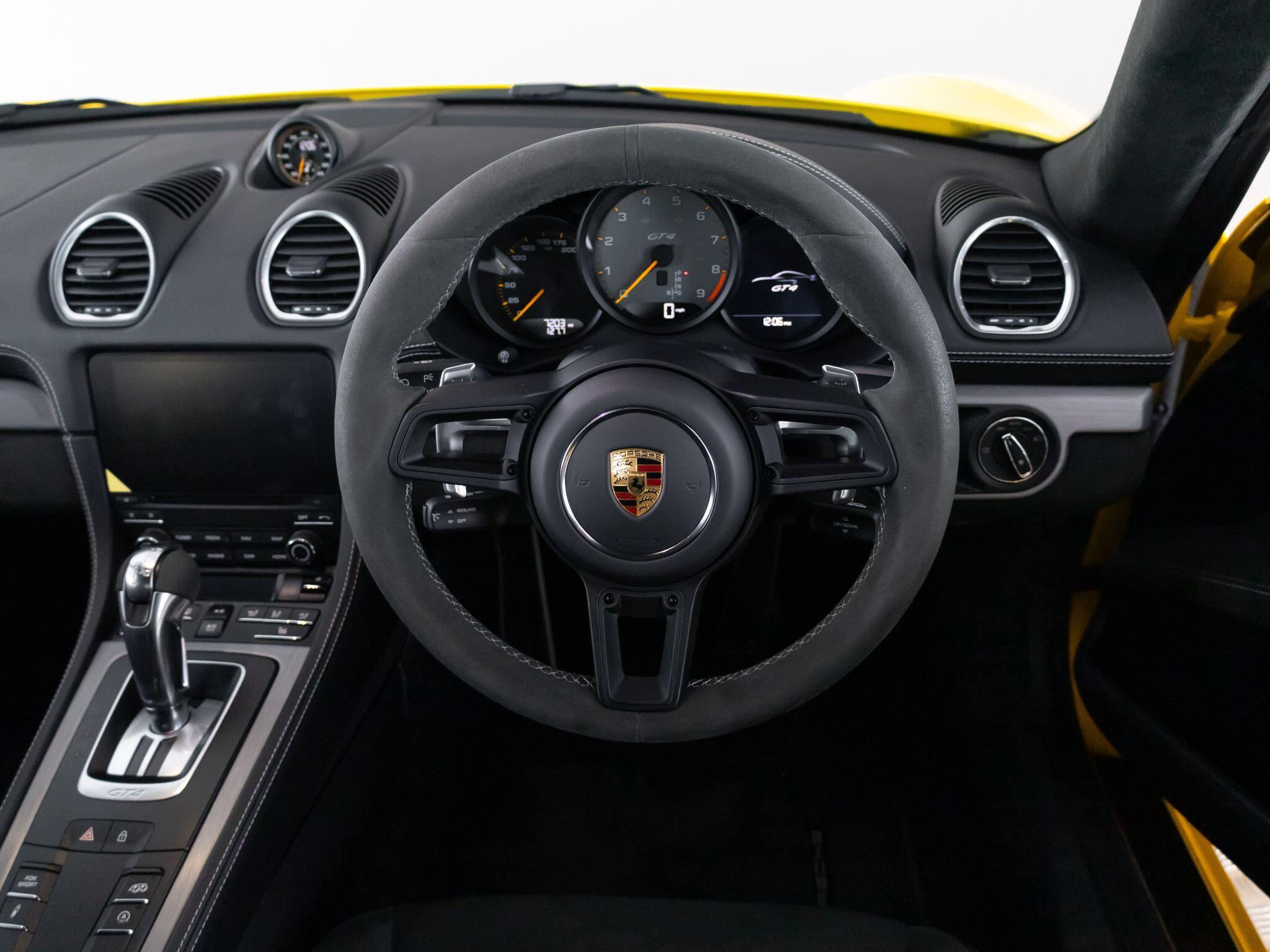 Porsche Cayman view 77