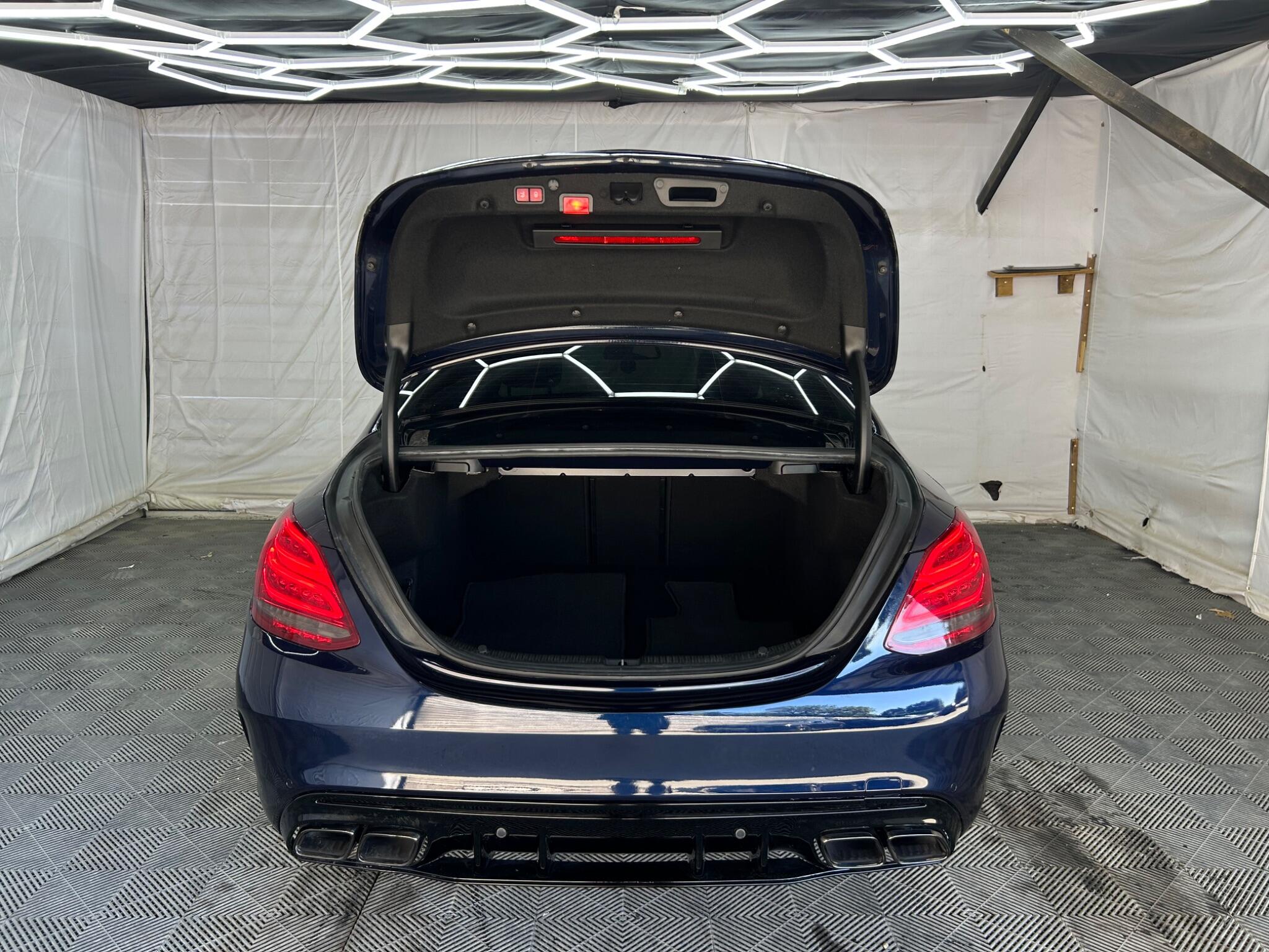 Mercedes-Benz C Class view 46