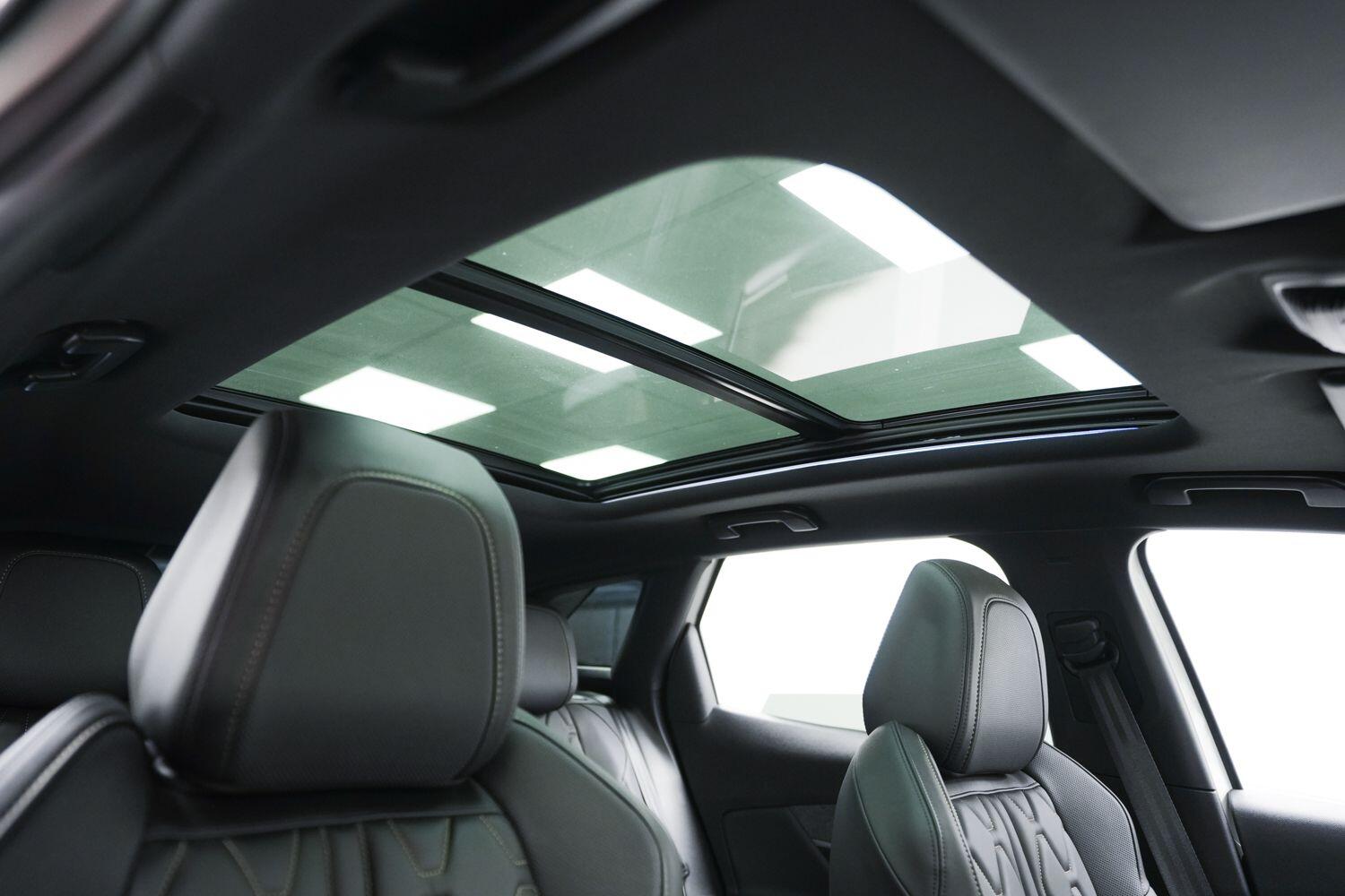 Peugeot 3008 view 13