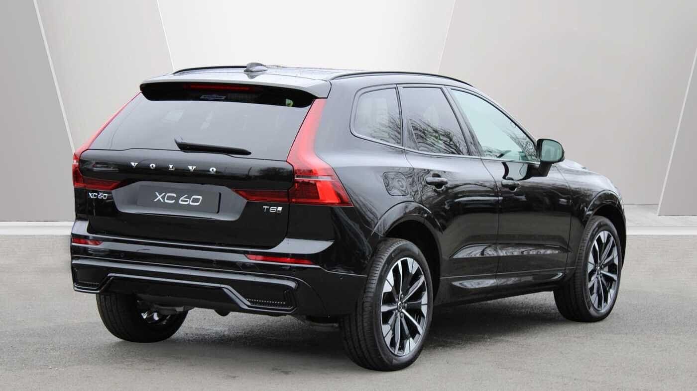 Volvo XC60 view 2