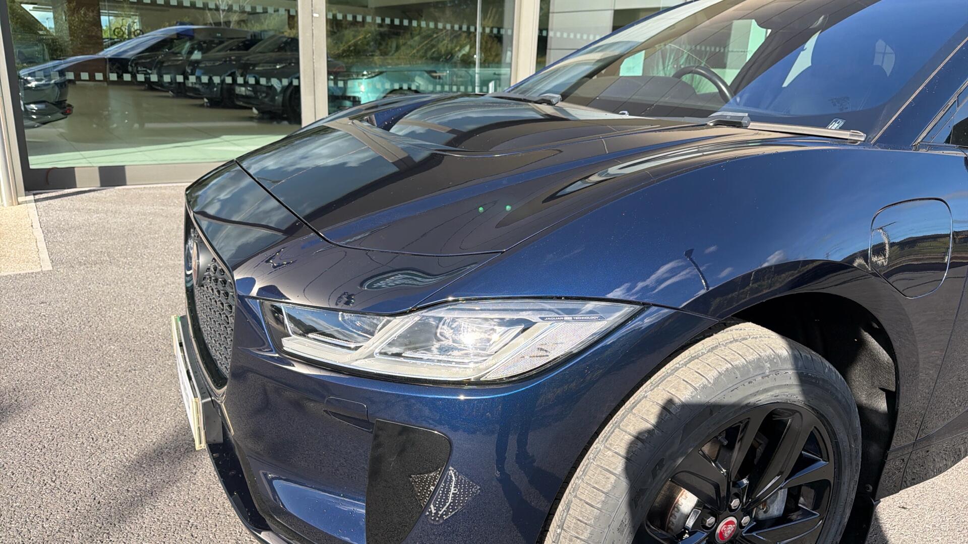 Jaguar I-Pace view 27