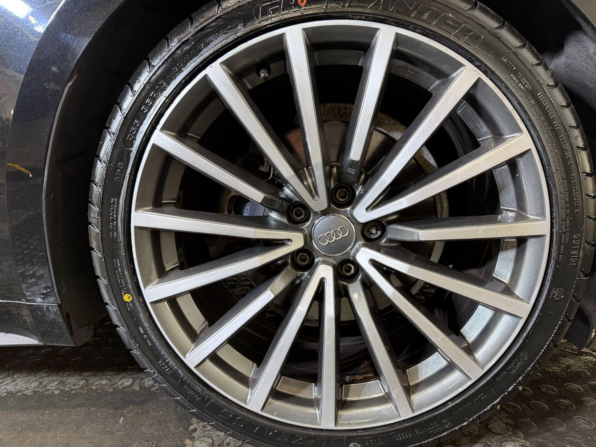 Audi A5 view 35