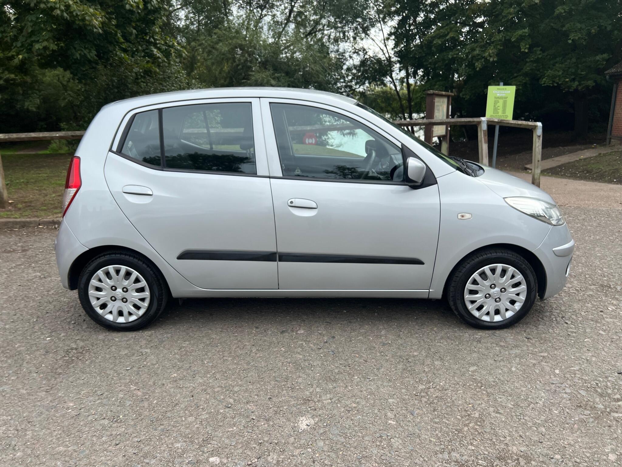 Hyundai I10 view 4