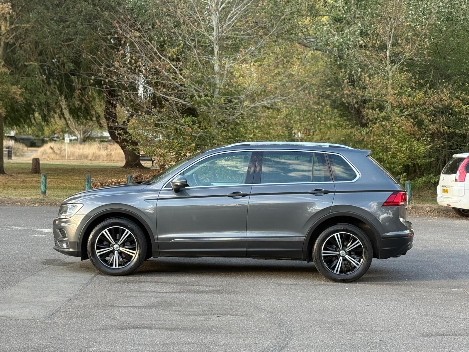 Volkswagen Tiguan view 10