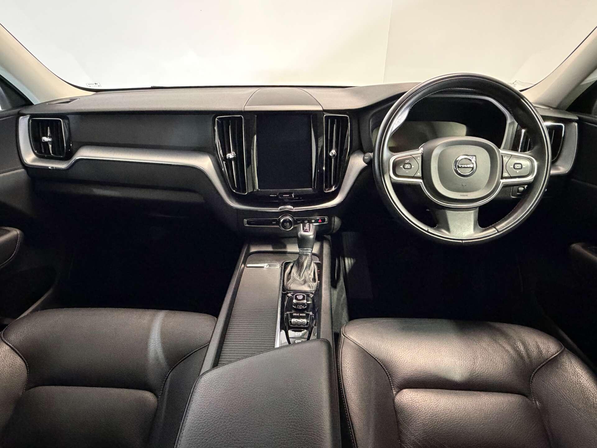 Volvo XC60 view 18