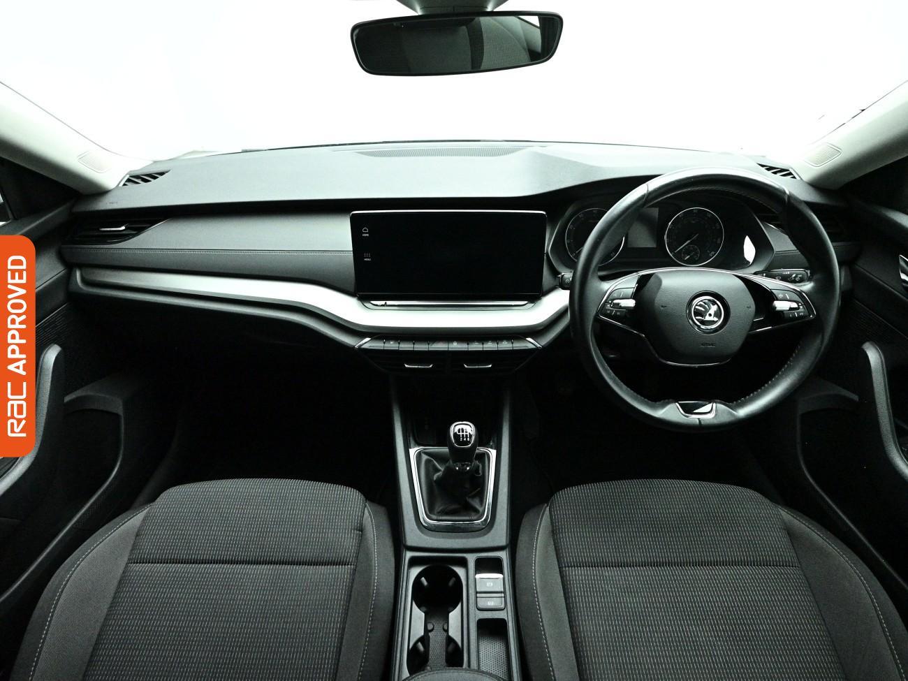 Skoda Octavia view 2