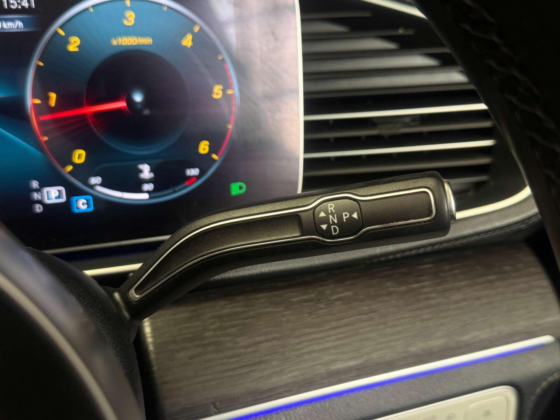 Mercedes-Benz Gle view 36