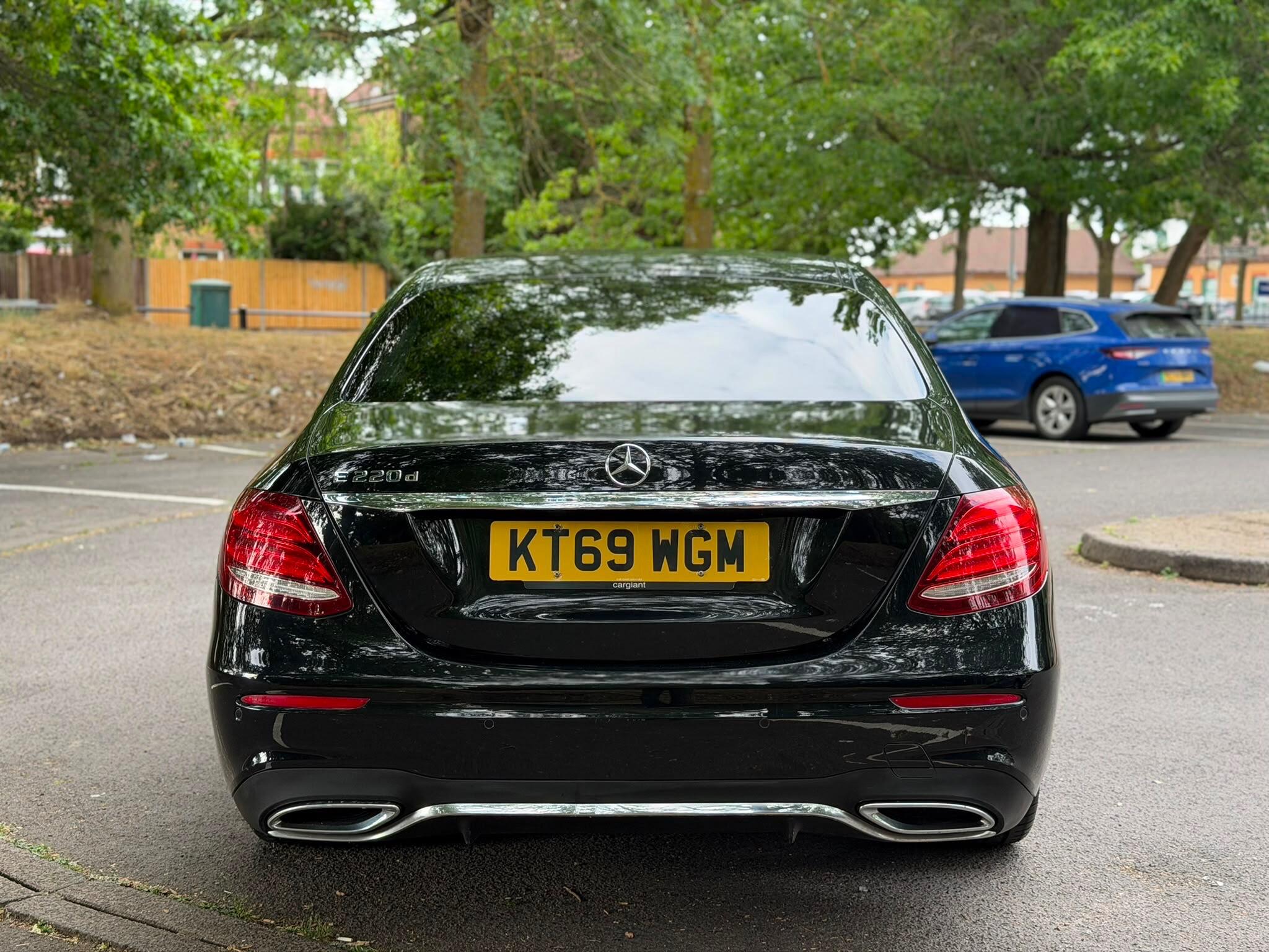 Mercedes-Benz E-Class view 5