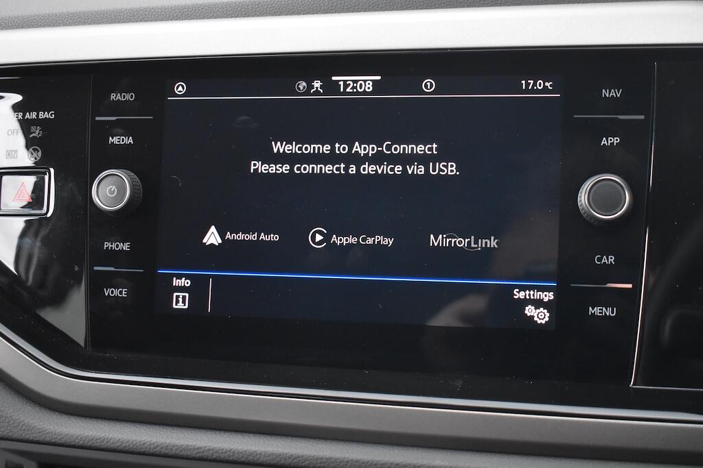 Volkswagen Polo view 17