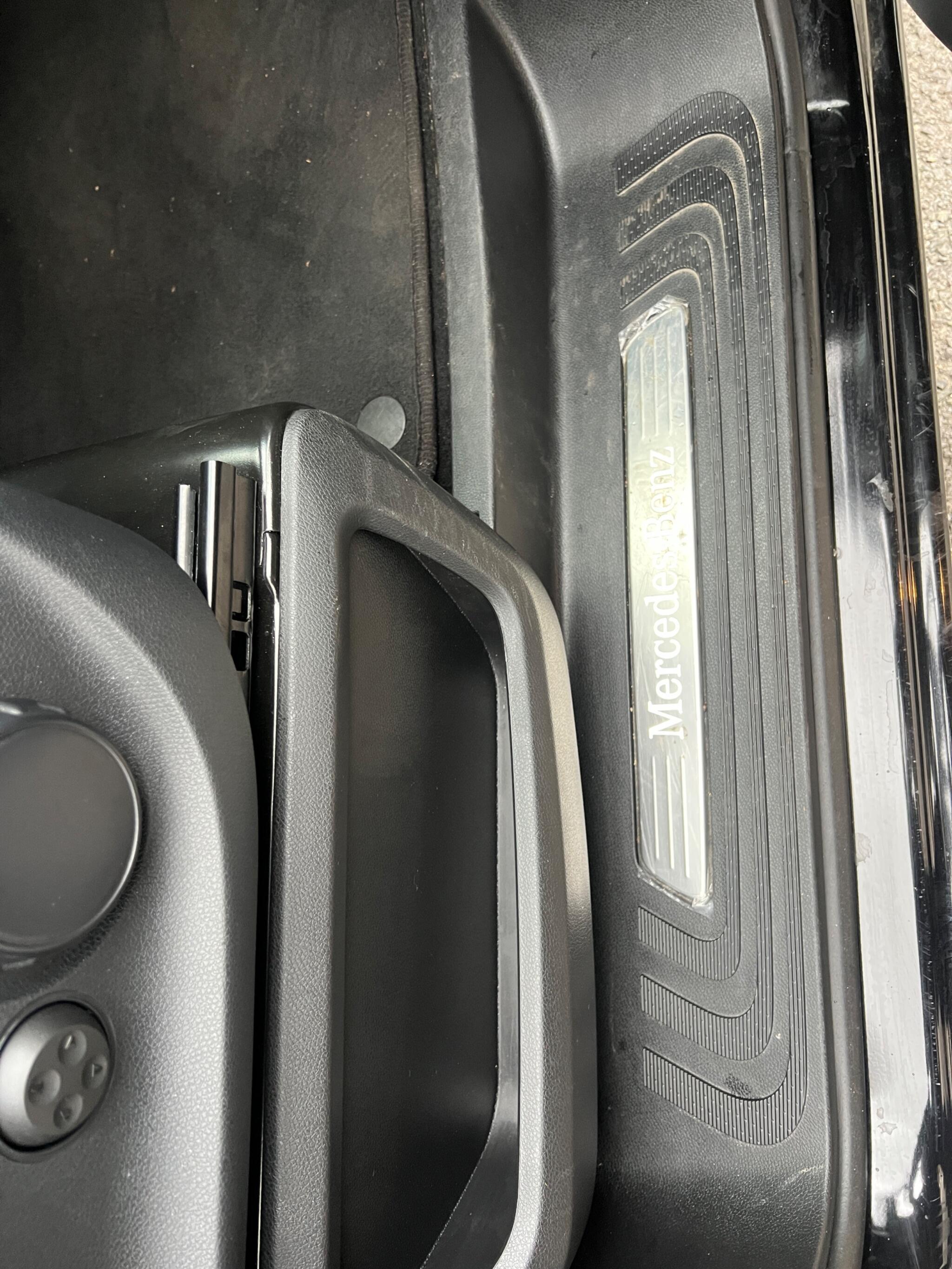 Mercedes-Benz V Class view 63