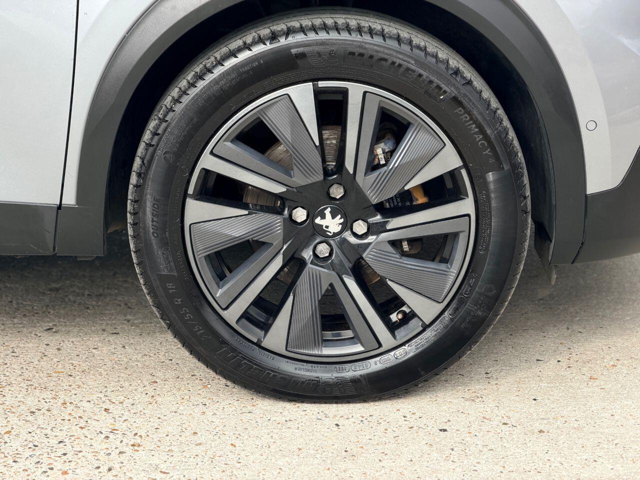 Peugeot E-2008 view 15