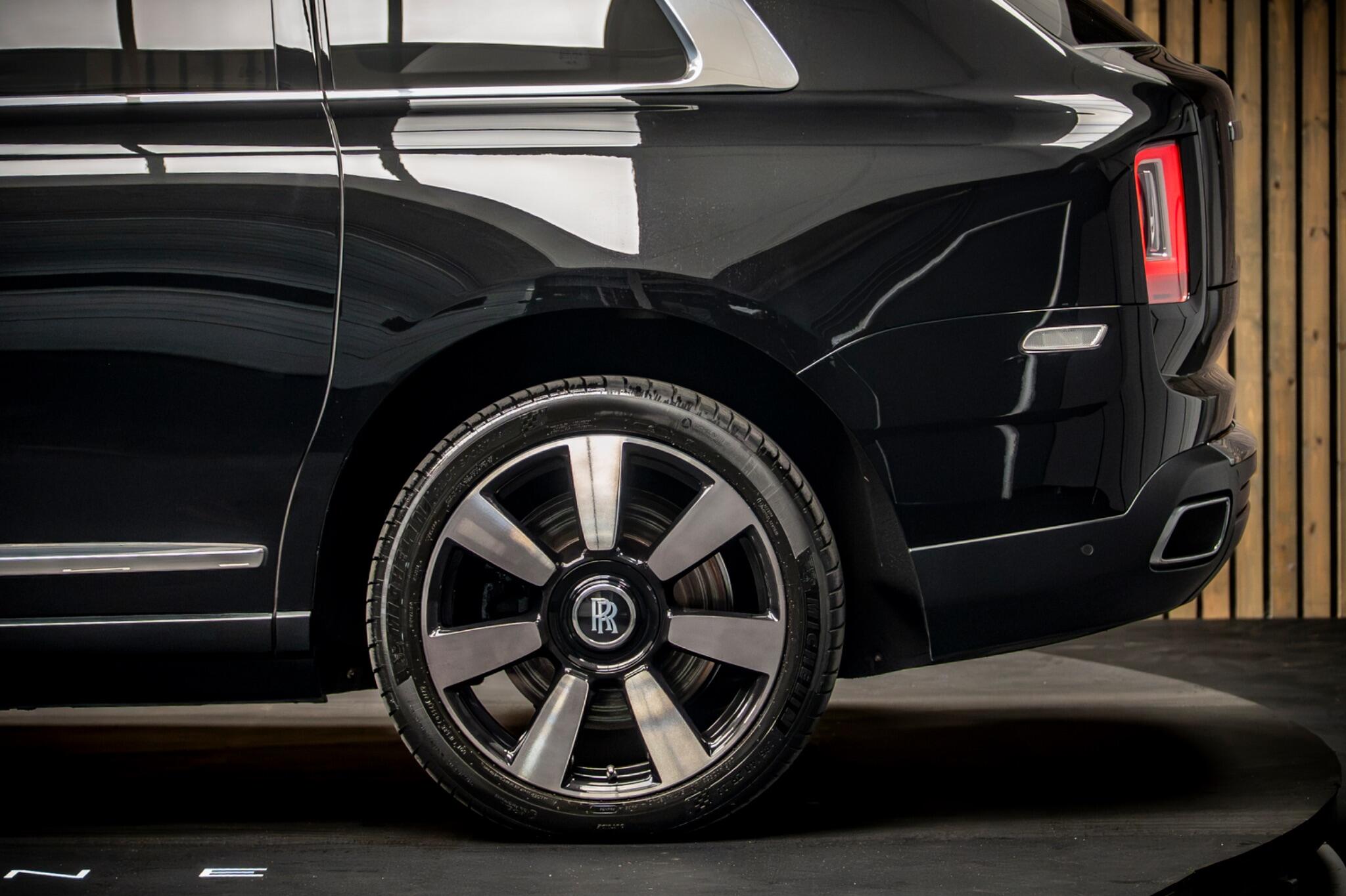 Rolls-Royce Cullinan view 18