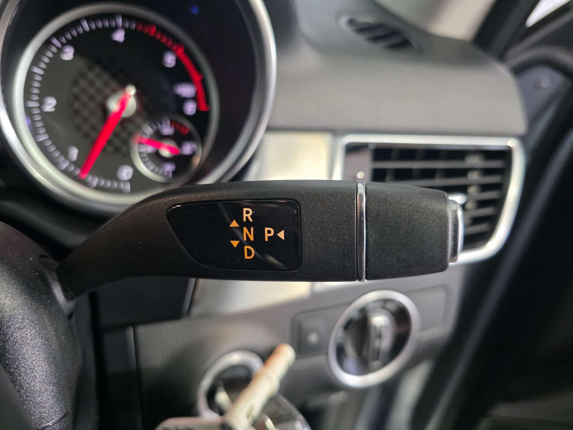 Mercedes-Benz Gle view 21