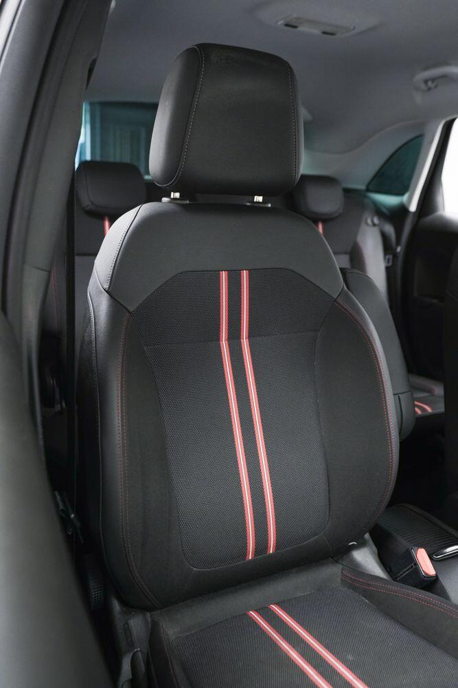 Vauxhall Crossland view 12