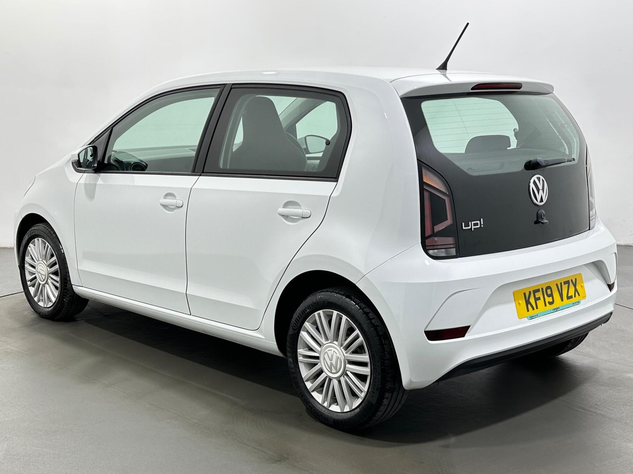 Volkswagen Up! view 6
