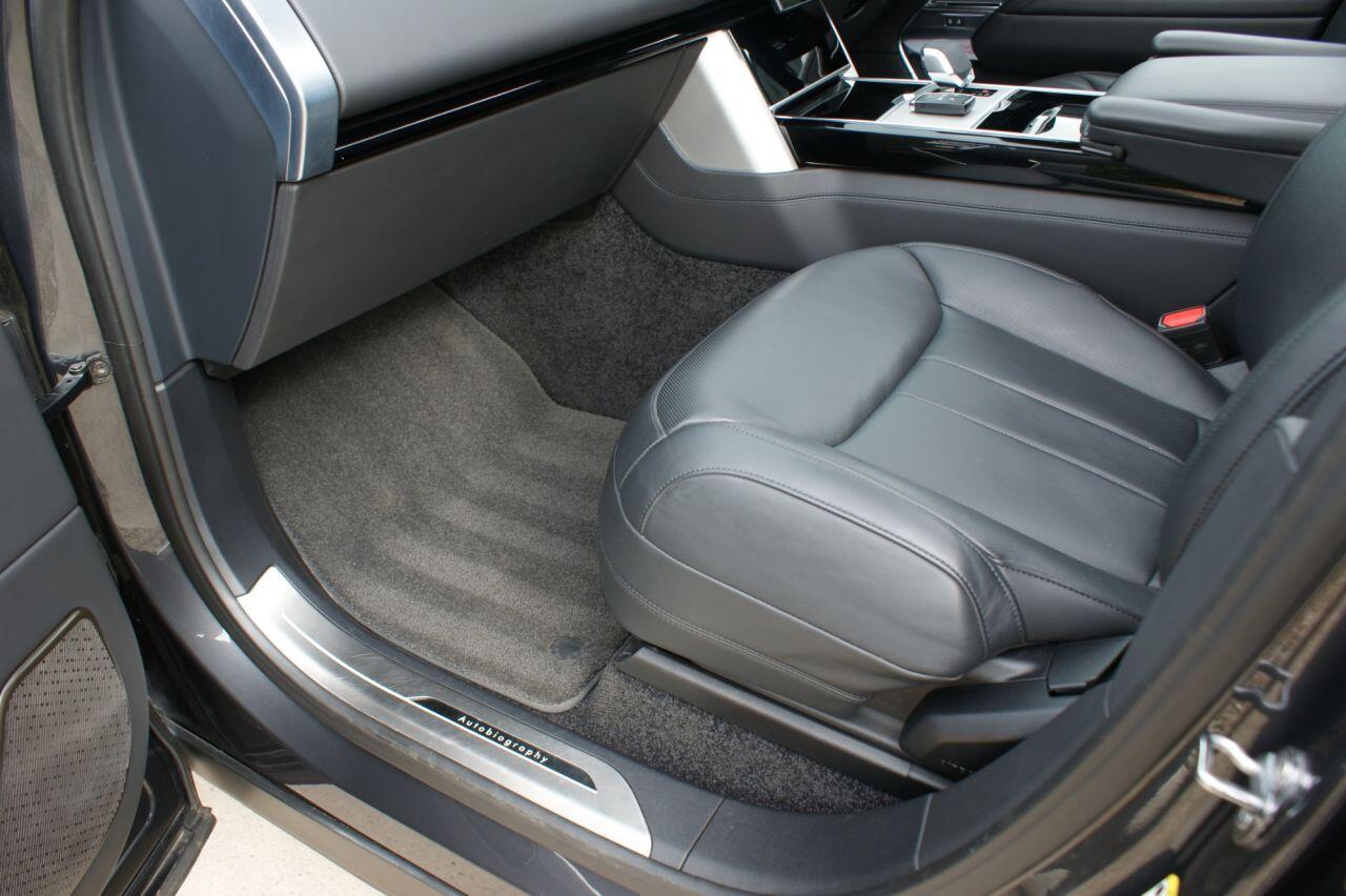 Land Rover Range Rover view 23
