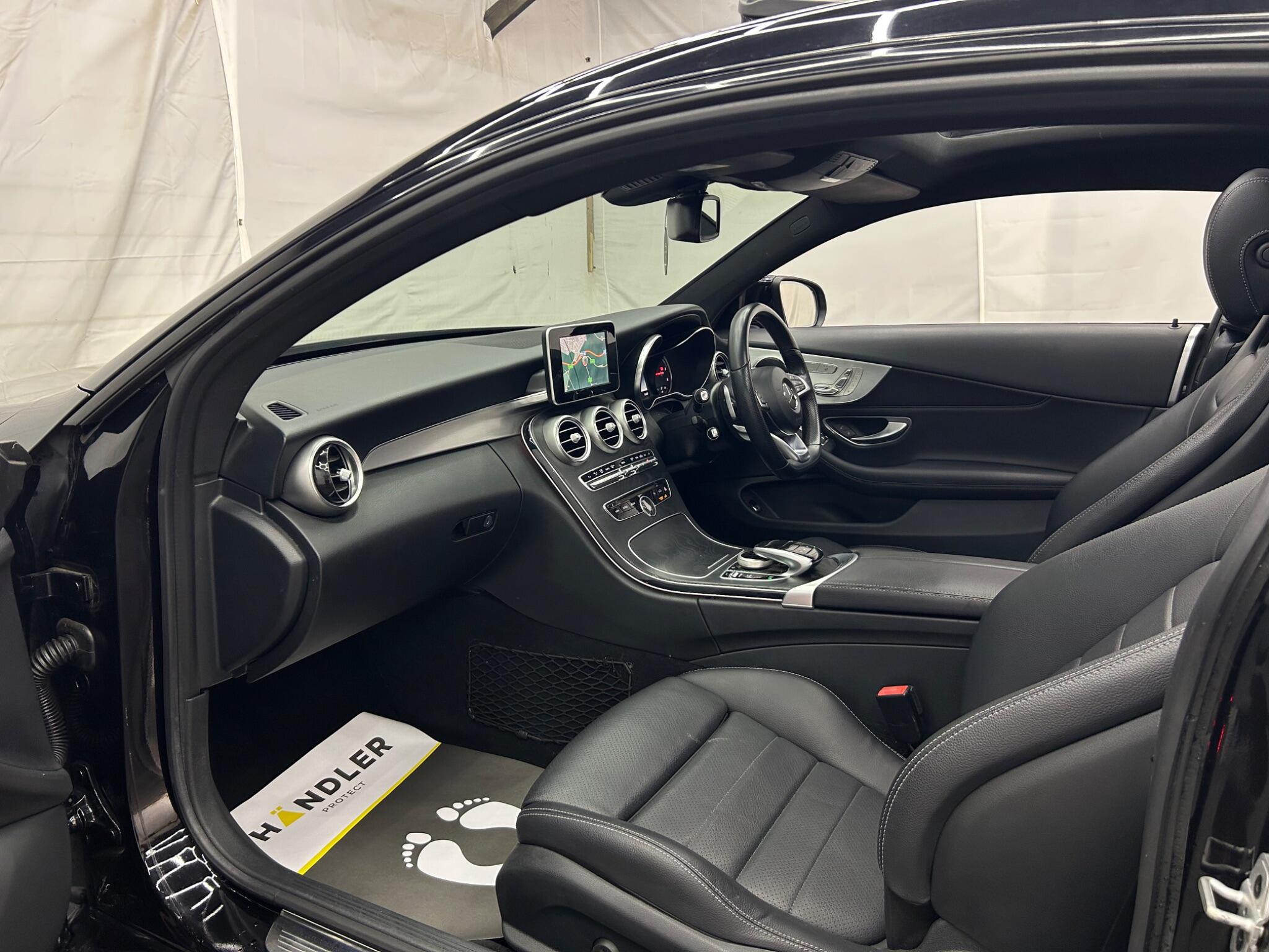 Mercedes-Benz C-Class view 41