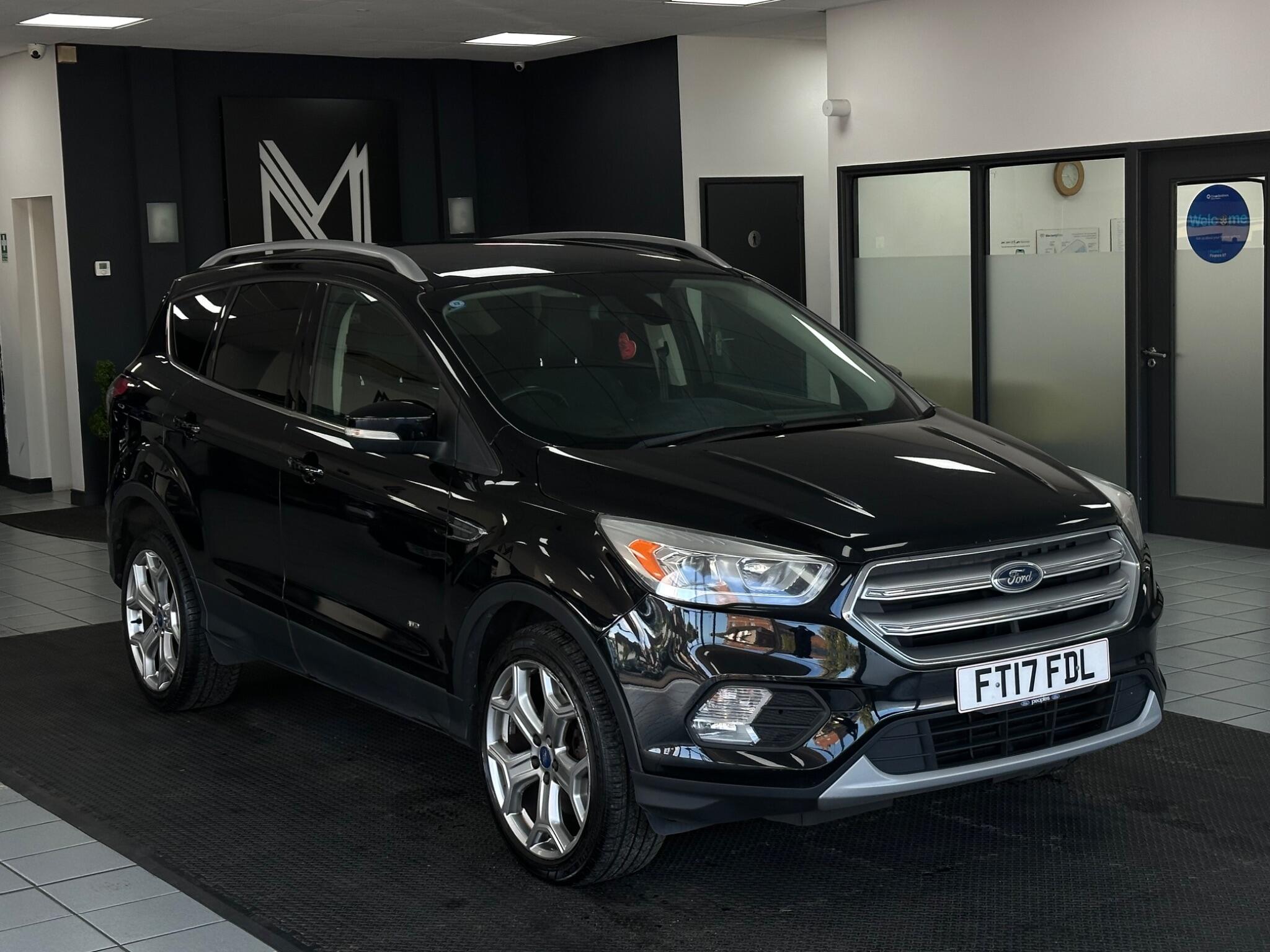 Ford Kuga view 3