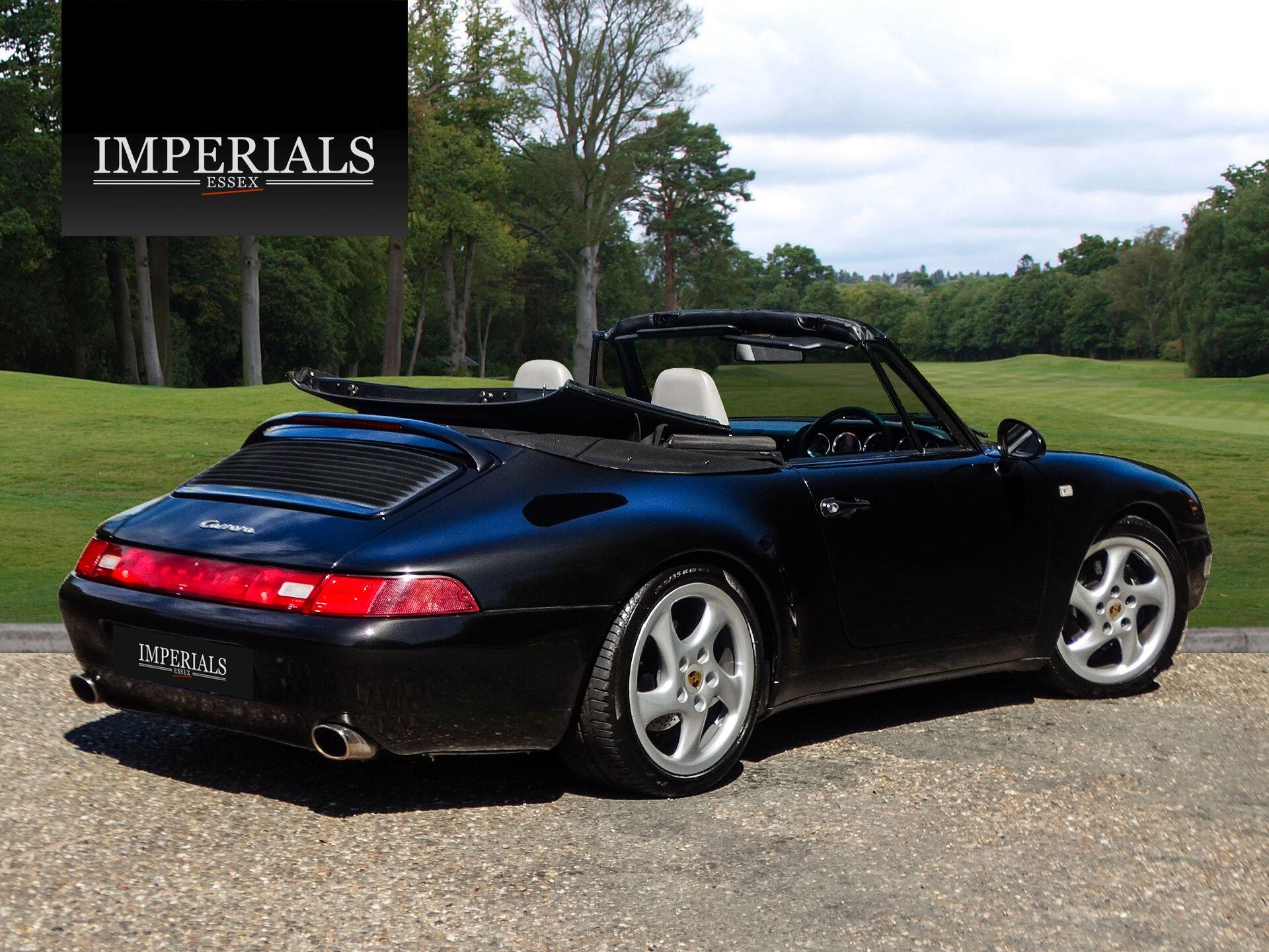 Porsche 911 view 4