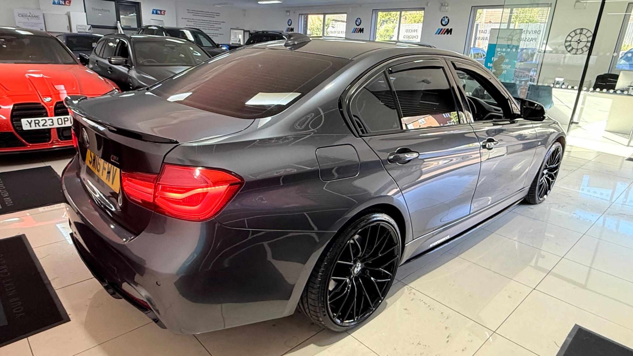 BMW 3 Series view 34